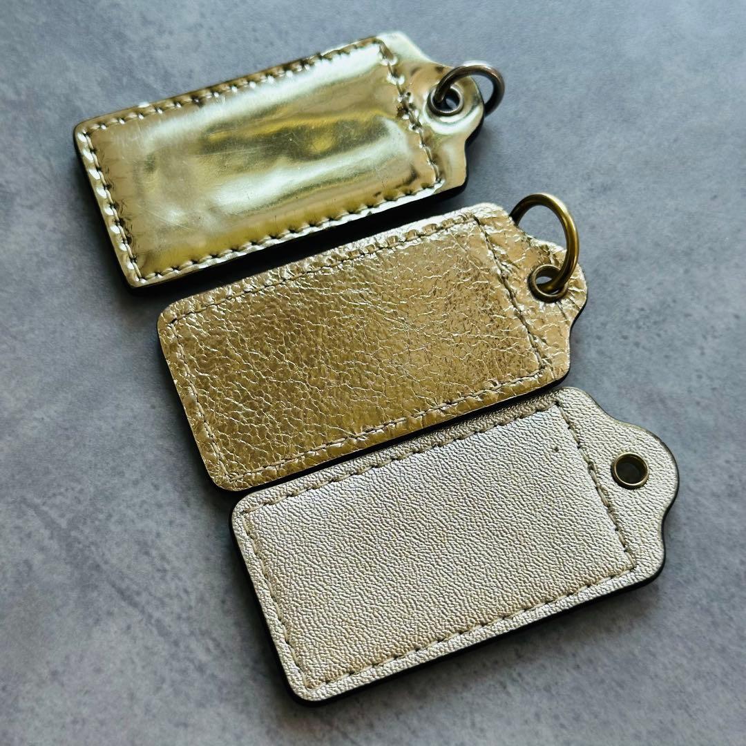 COACH poppy hangtag charm GOLD 3個セット 4