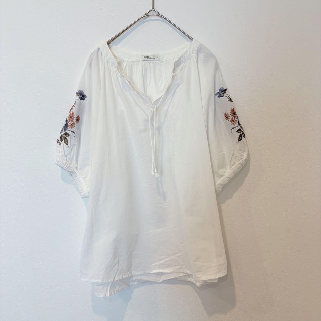 アースミュージックアンドエコロジー ブラウス 刺繍 花柄 半袖 白 ホワイト