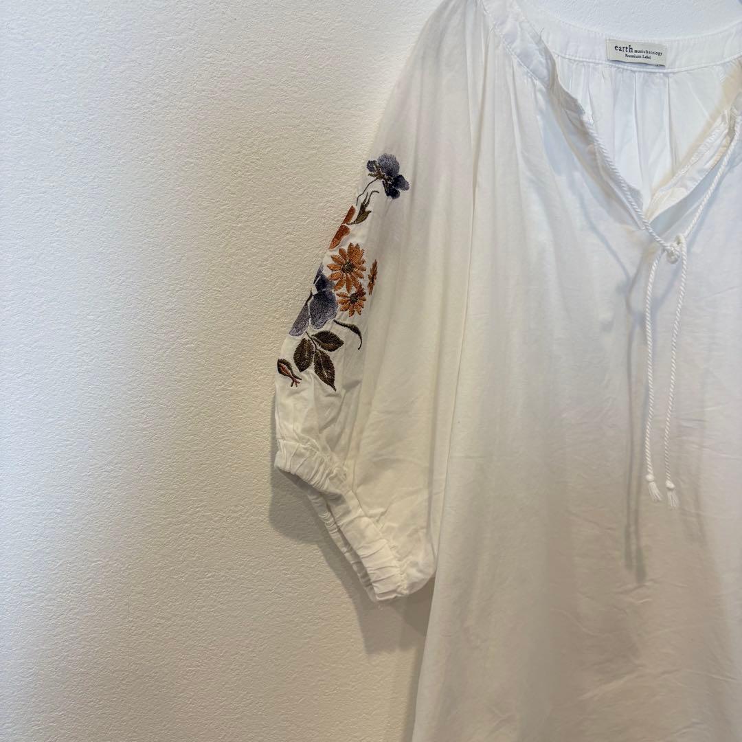 アースミュージックアンドエコロジー ブラウス 刺繍 花柄 半袖 白 ホワイト 3