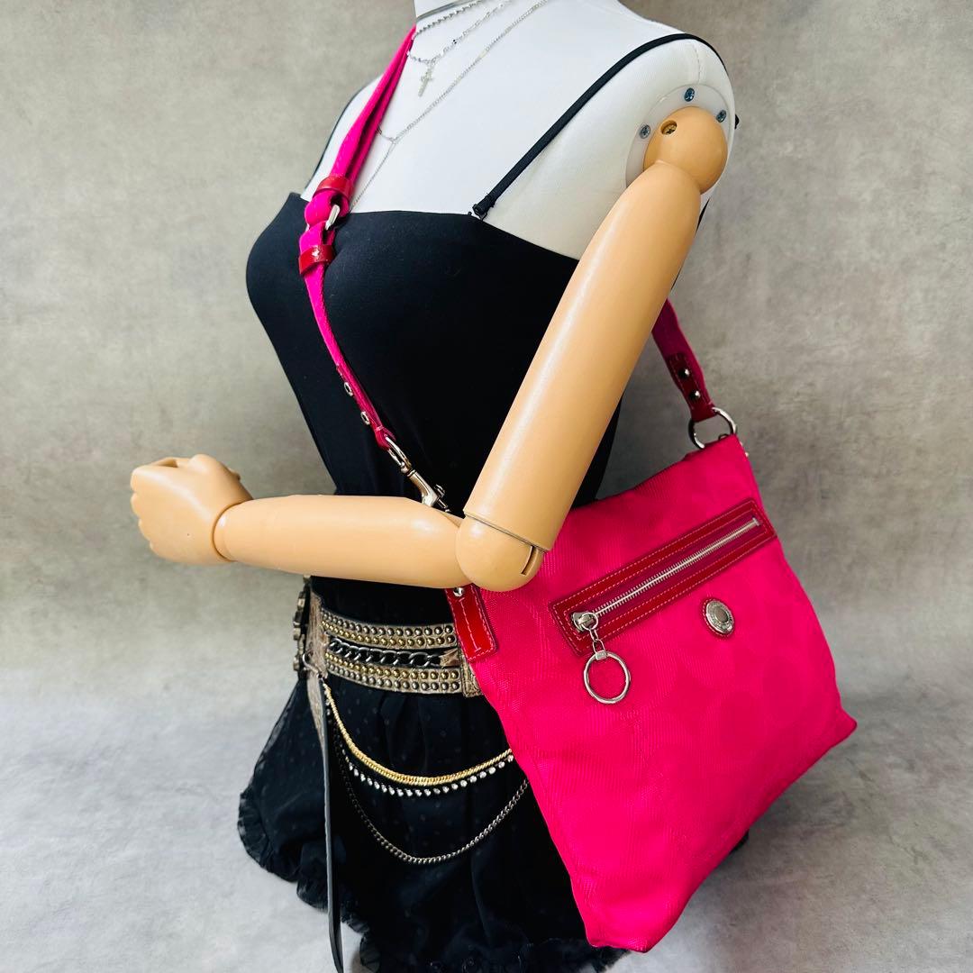 Y2K COACH PINK Signature 2way Bag 3