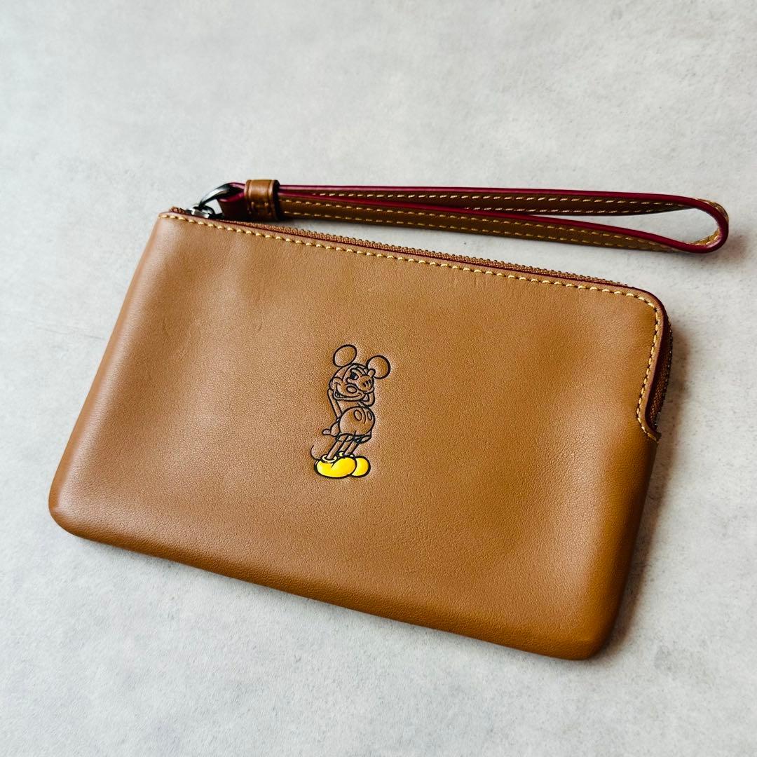 Disney×Coach Mickey Corner Zip Pouch 3