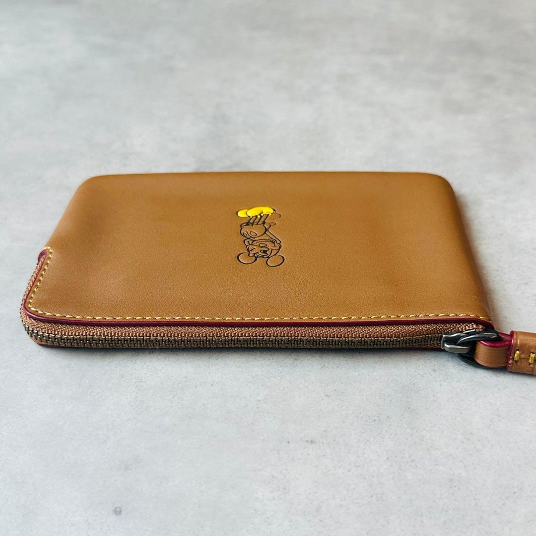 Disney×Coach Mickey Corner Zip Pouch 5
