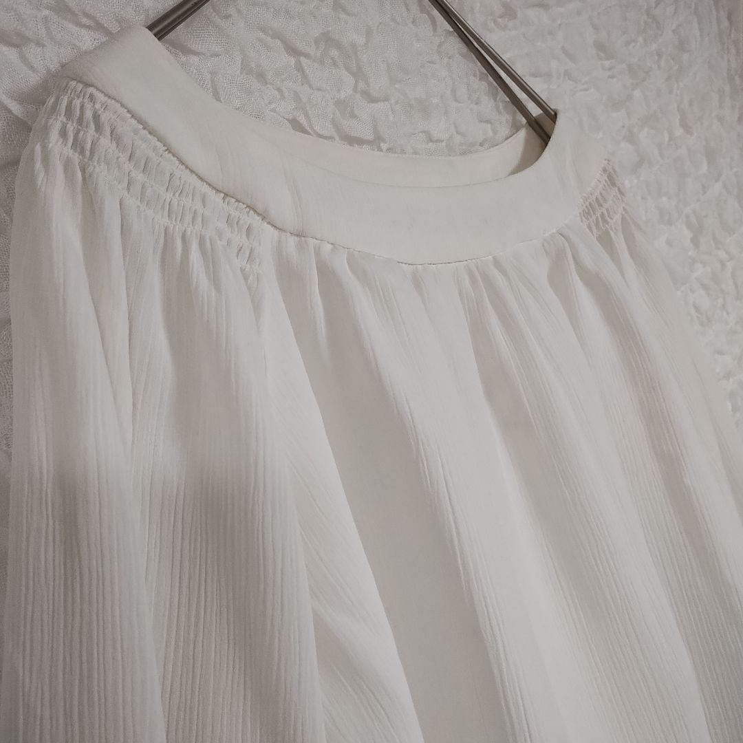 ファビュラス アンジェラ ホワイト シフォン オフショルダー ブラウス 柔らか春 5