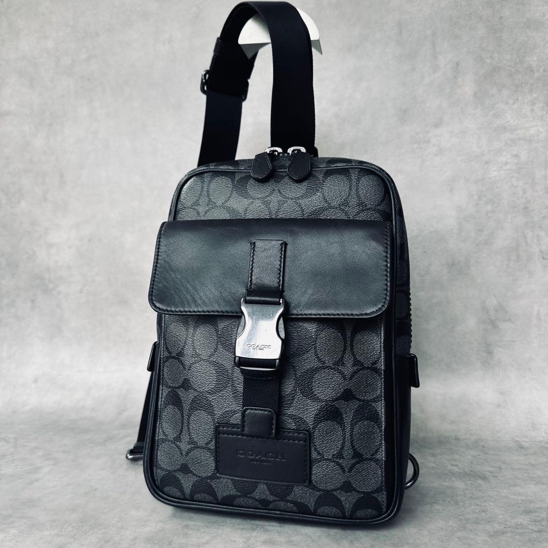 COACH Track Pack Signature Canvas 2