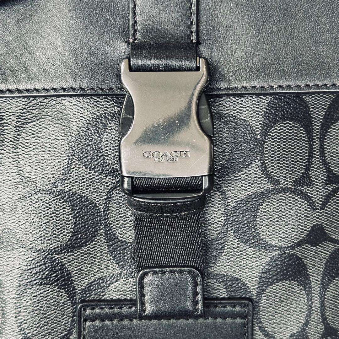 COACH Track Pack Signature Canvas 16